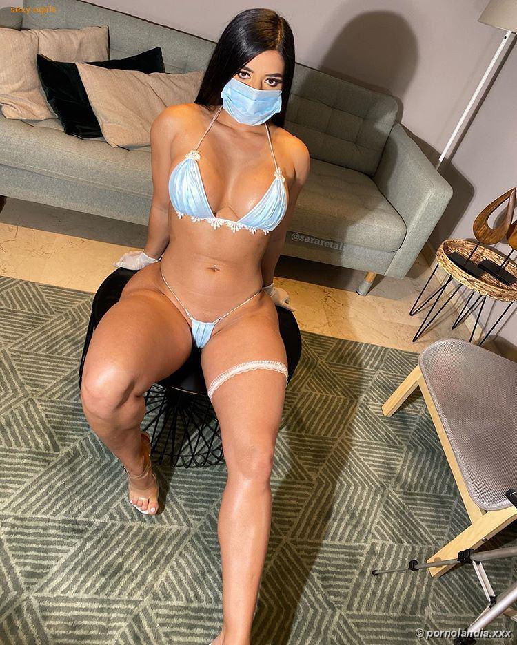 Morenaza muy caballa en fotos íntimas - Foto 235847