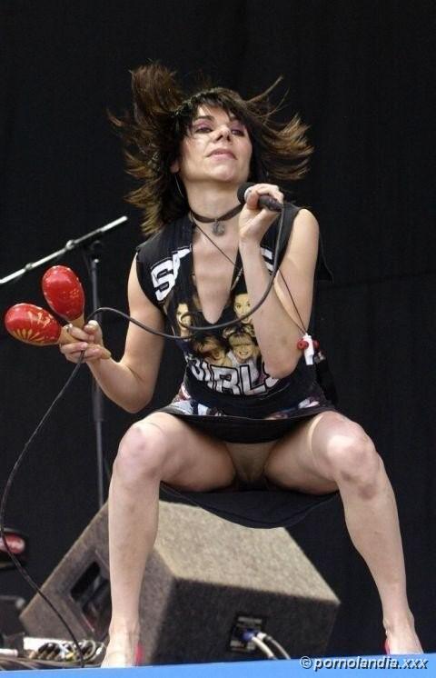 Chicas calientes vistas pagando coño - Foto 196042