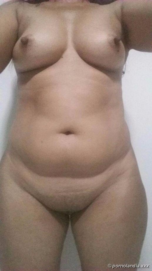 Marido se muere por ver a su mujer con otra persona - Foto 163624